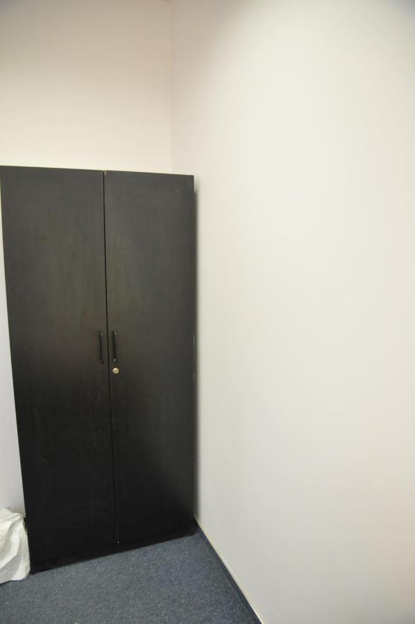 Economic Rooms- 24H Self Check-In Poznan Exterior photo